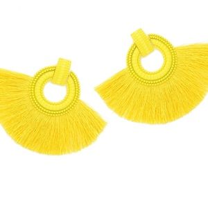 BNWT Yellow fringe statement earrings!